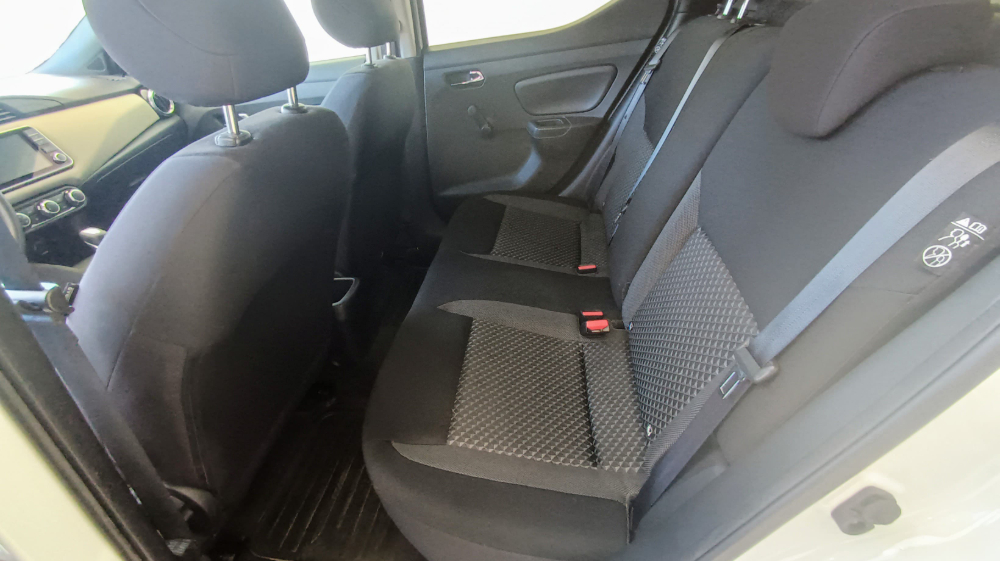 Nissan Micra Visia foto 9