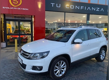 Volkswagen - Tiguan