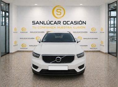Volvo - XC40